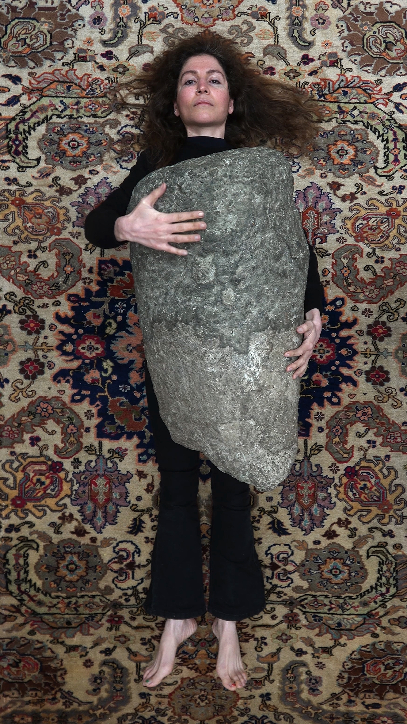 01 Bahar Heidarzade, frame del video Le mie pietre sono aquiloni. Credit Paolo Favaro