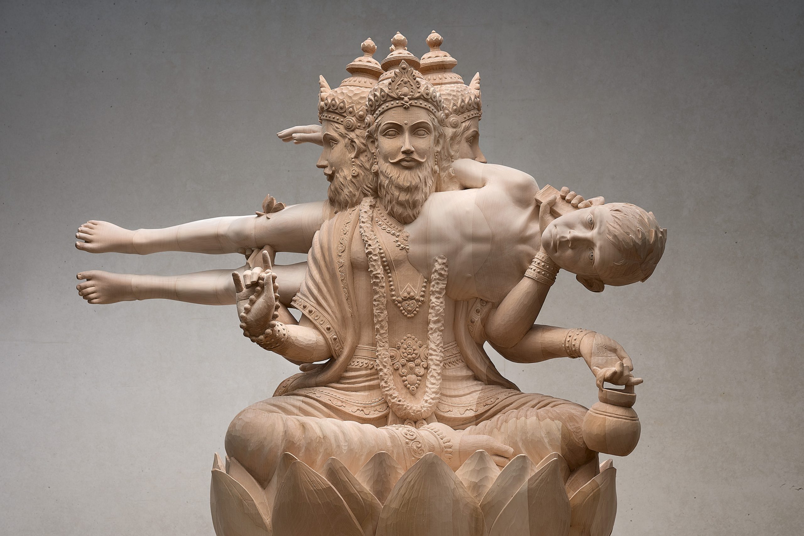 The blue curtain 2020 - 110 x 117 x 67 cm - S - Vorne ohne Sockel