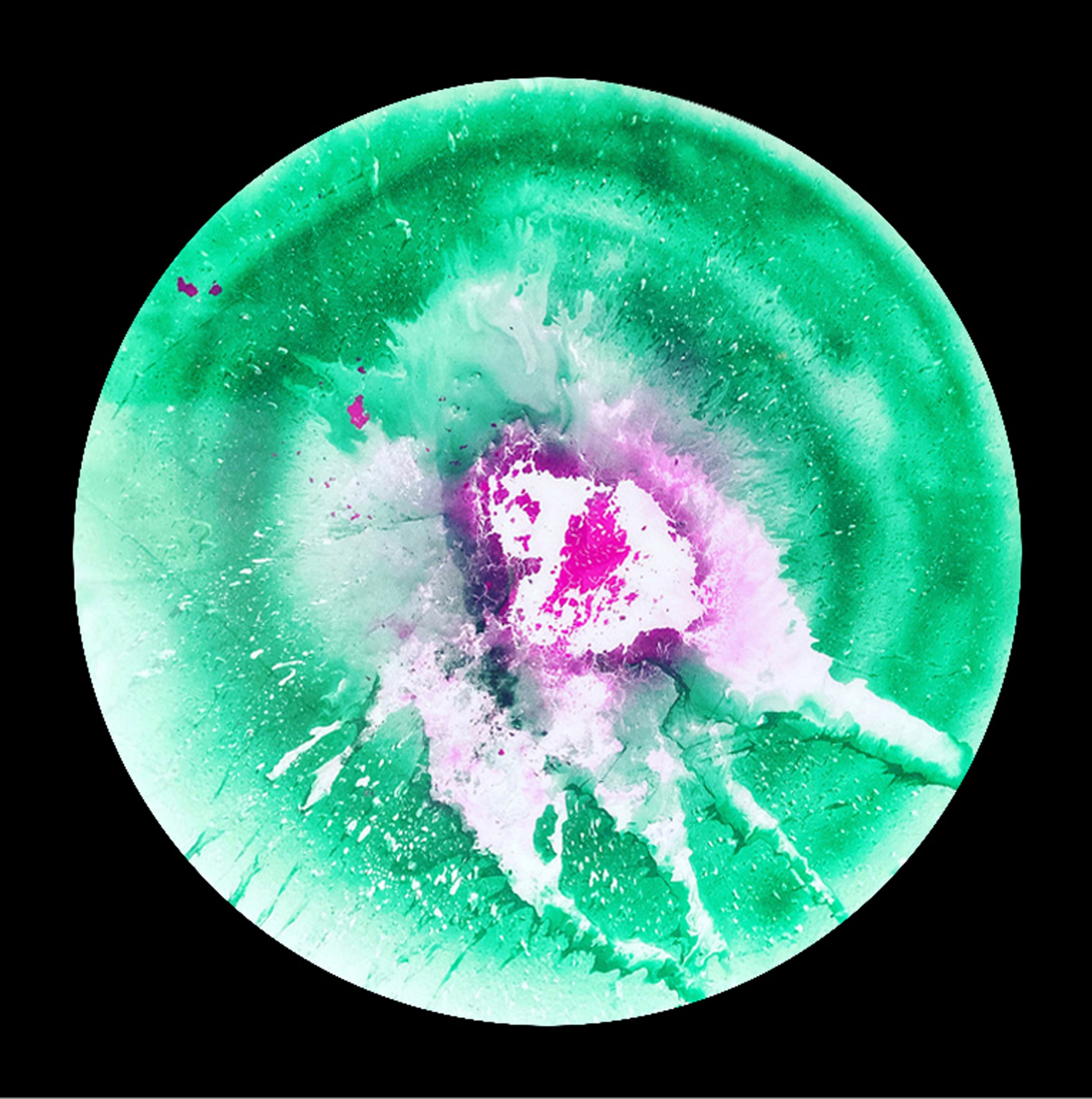 D. Paglia, Energia, 2021, vernice spray su carta fotografica incapsulata nel plexiglass, 120 x 114 cm (2)