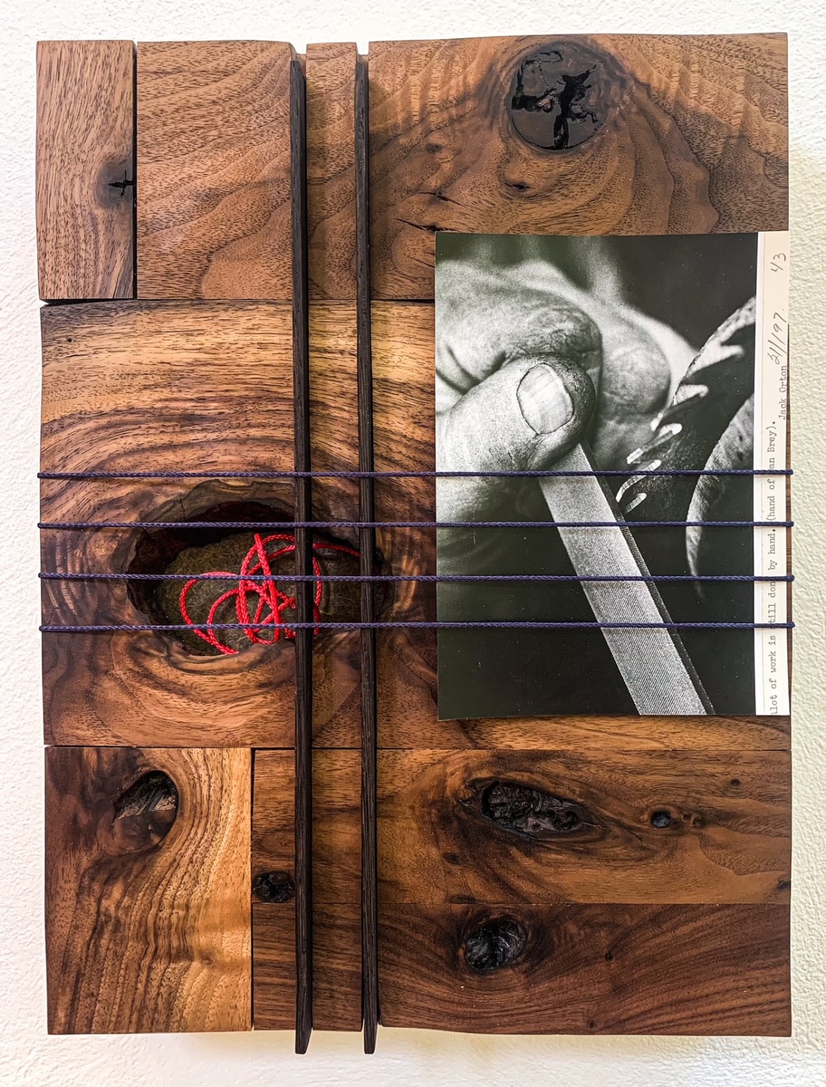 Edgar Orlaineta. A lot of work is still done by hand, 2023. Nylon, varnished wood on MDF board, 40 x 30 cm. Courtesy Wizard Gallery