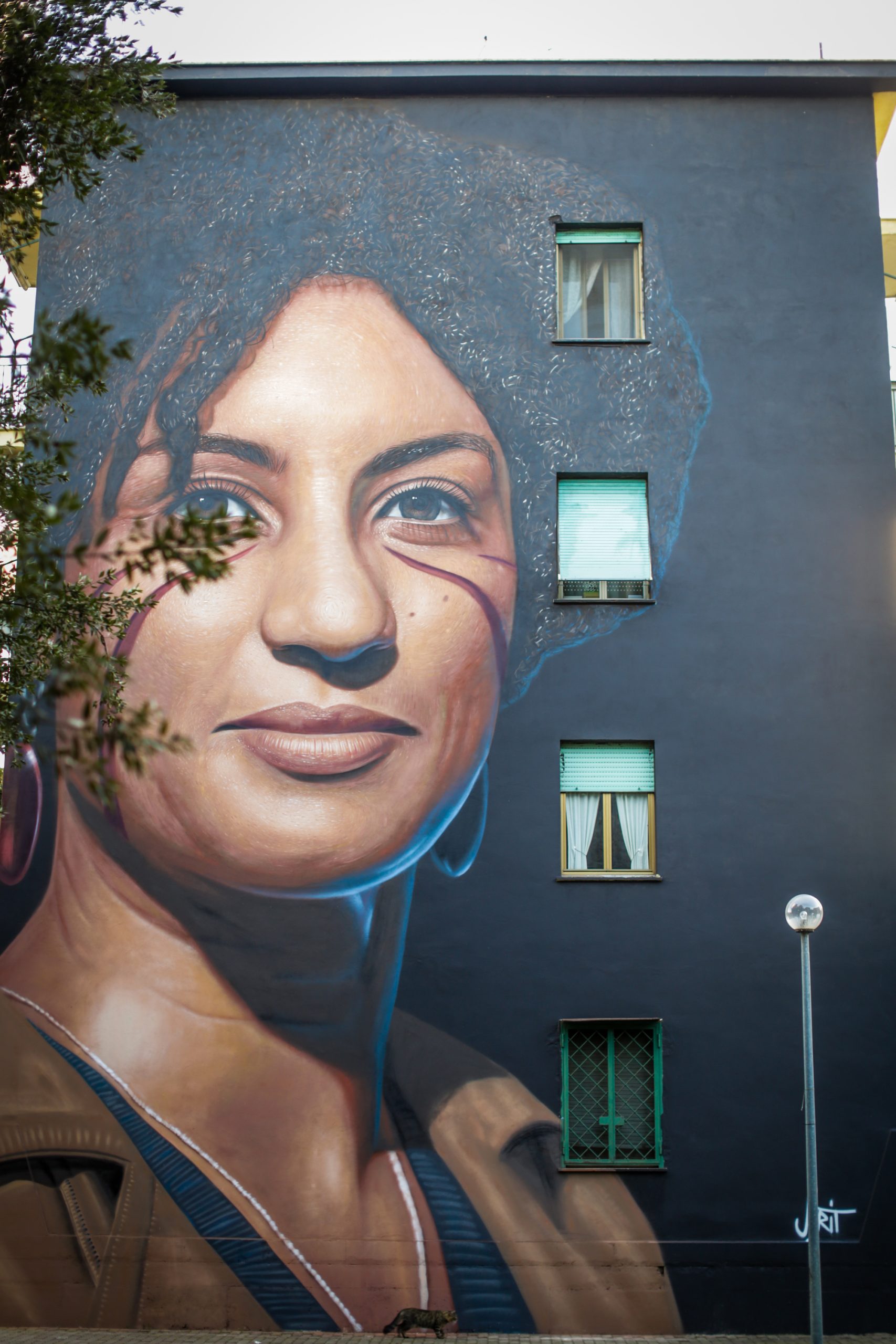 Jorit, murales Marielle Franco, murales in Via Ugento 28 (Quarticciolo, Roma), crediti Ele Noire, courtesy L'arte non ha sbarre1 copia