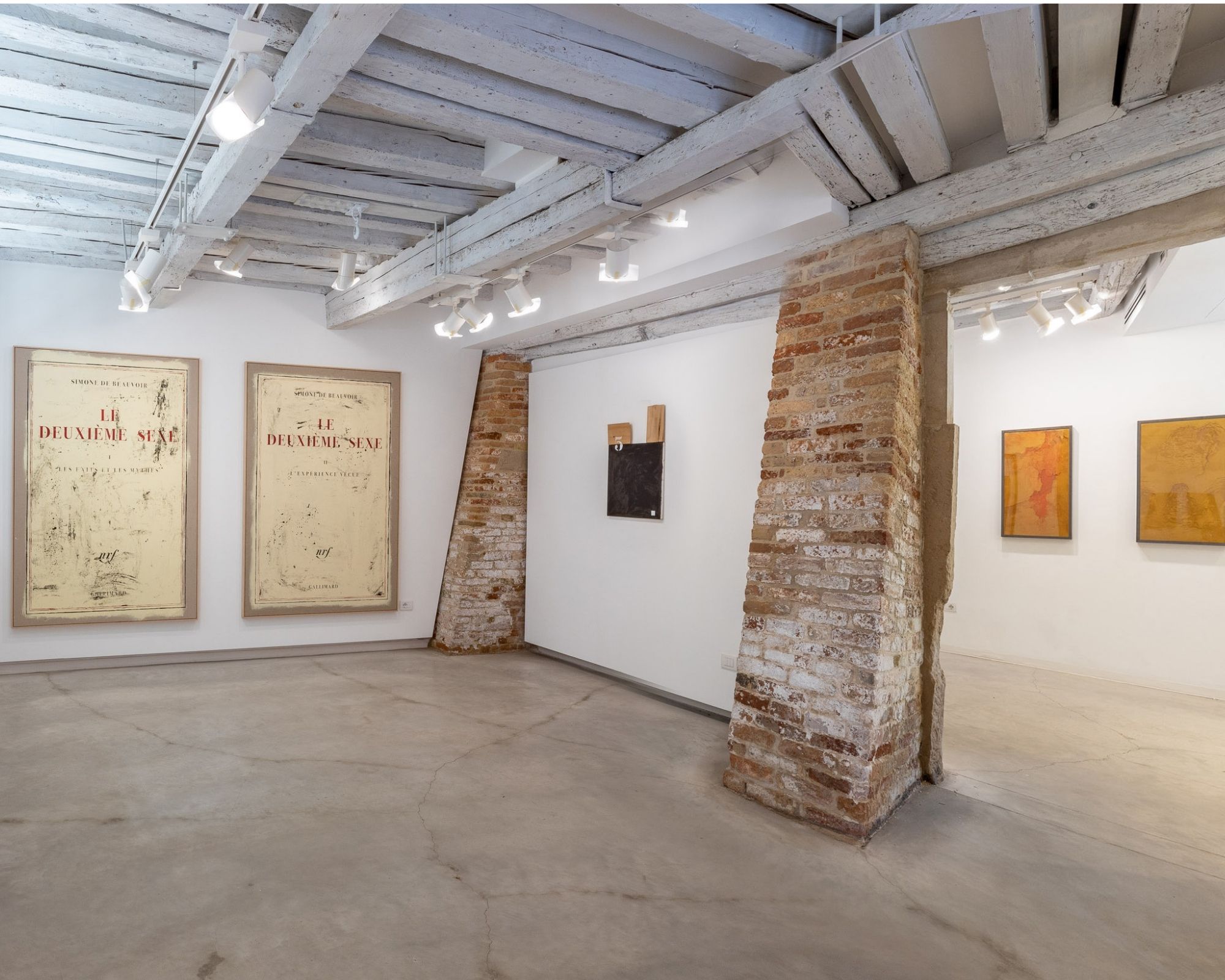 Marignana Arte, “La memoria è un essere capriccioso e bizzarro, paragonabile a una giovane ragazza”, exhibition view, 2021, Ph Enrico Fiorese