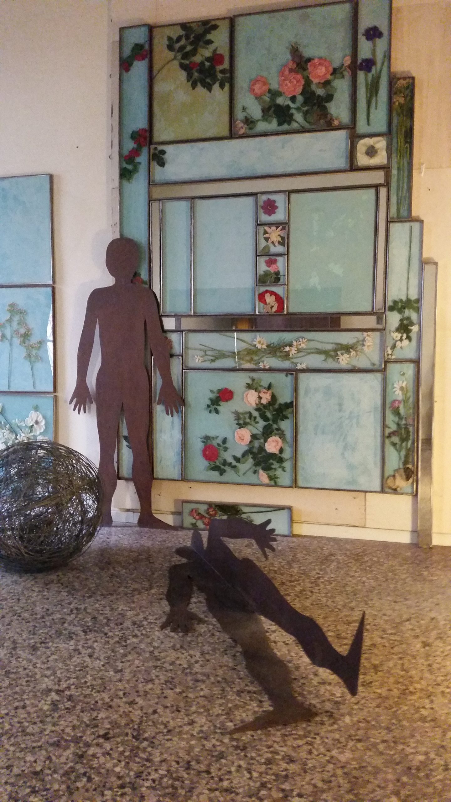 Maruzza. Totem Fiori e Uomini-Natura verticale (2)