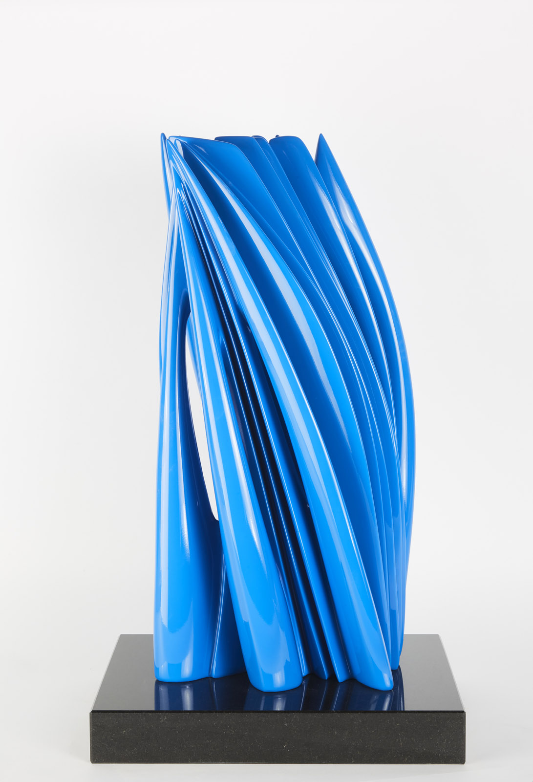 Pablo Atchugarry - bronzo - cm 60x29x18 - 2021 - ed. 7_8