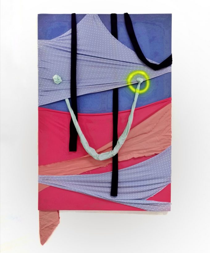 Textile Painting -2023-tessuto, vernice spray-