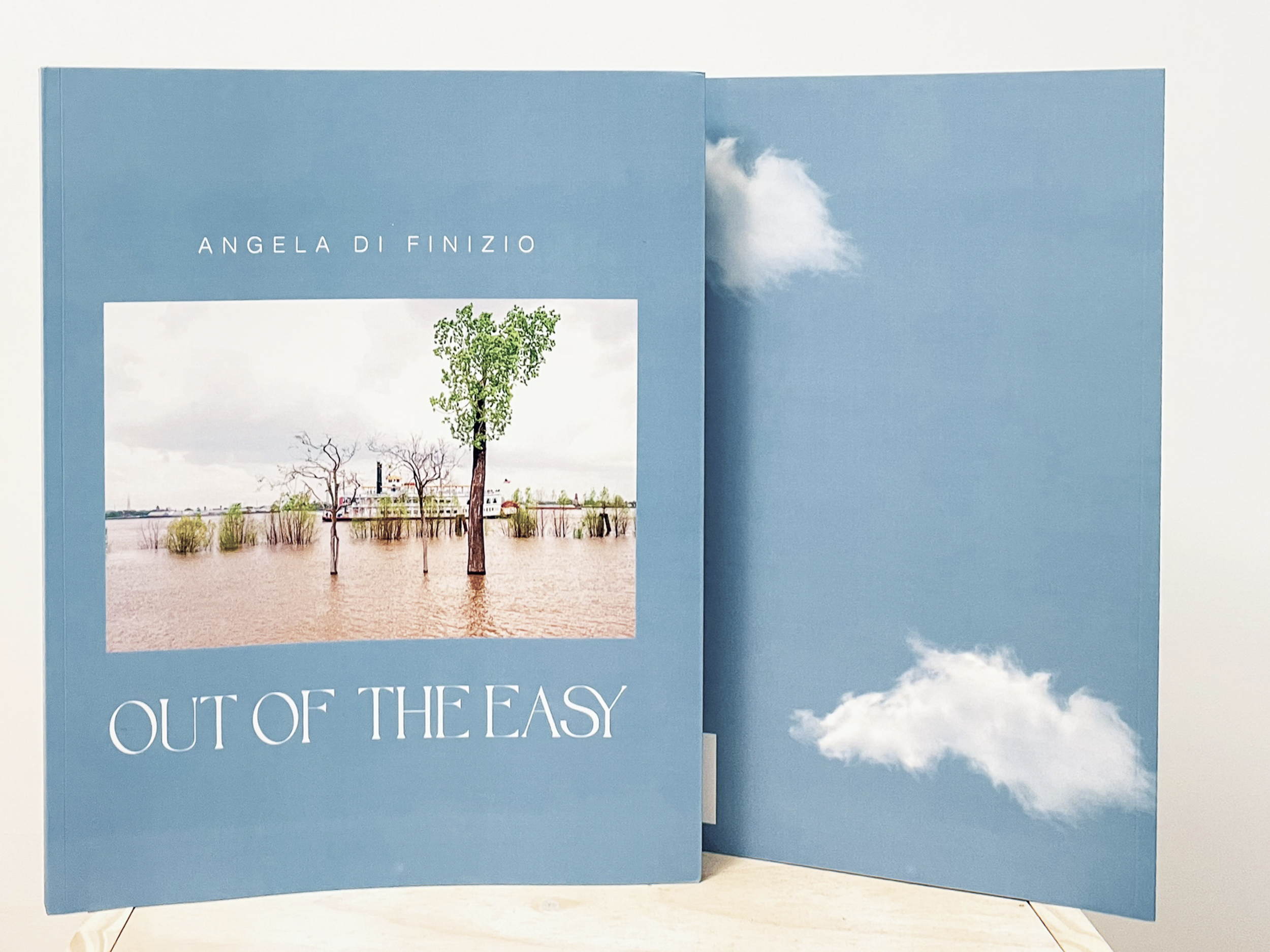 angeladifinizio_cover _outoftheeasy